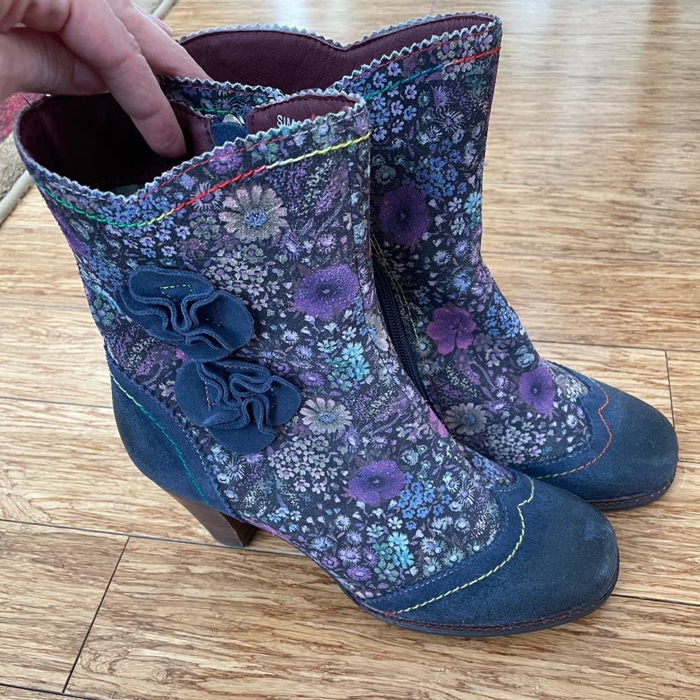Simonetta Spring Step L’Artiste in Blue - Women’s size 41 (US 10)